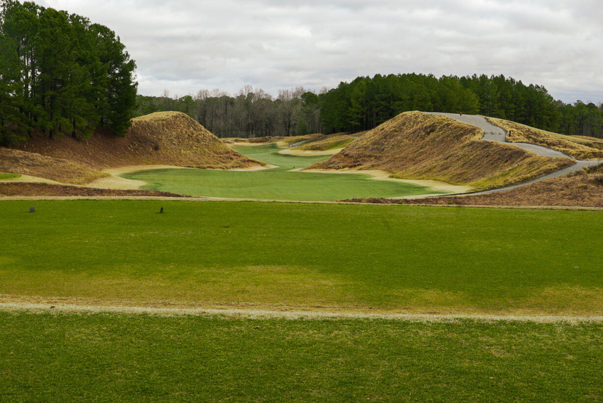 The first tee at the Road. Don't just tell them about the view—show them.
